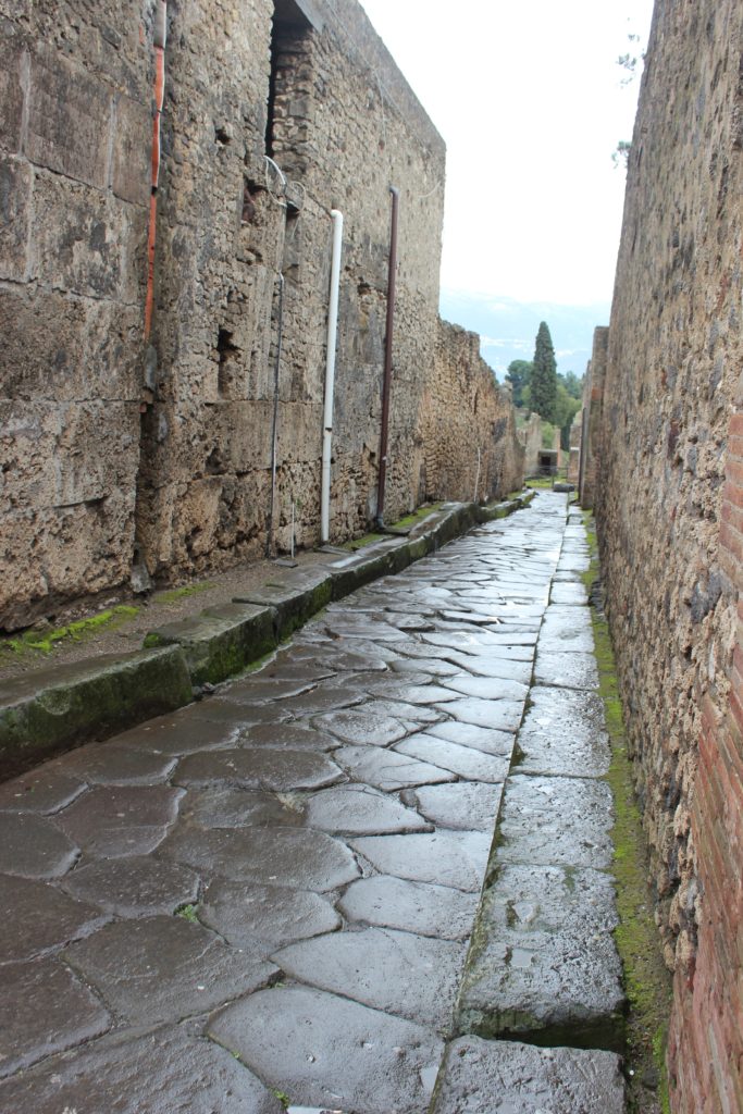 empty alley in pompeii