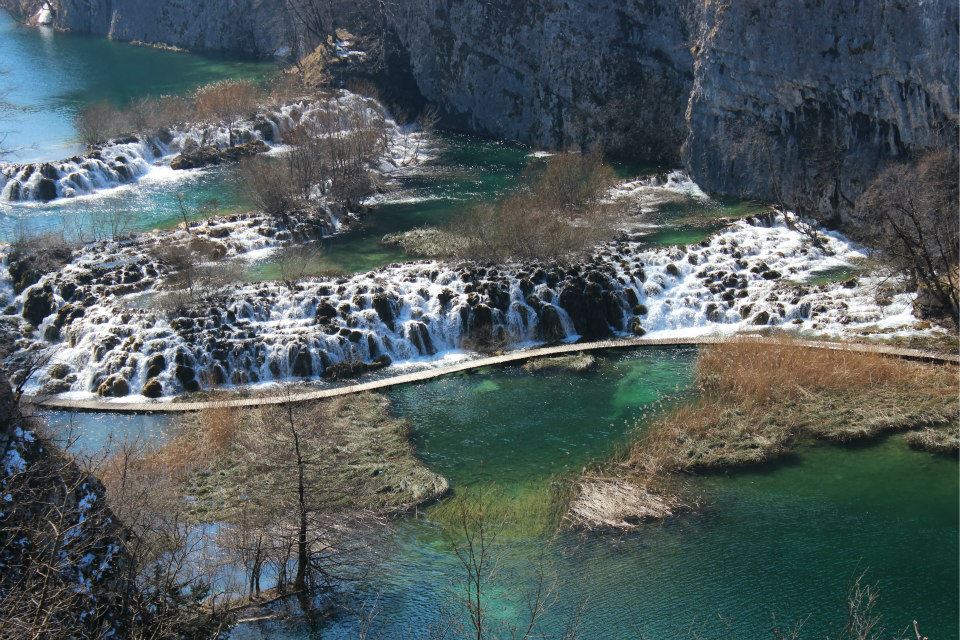 small waterfalls and lake in plitvice