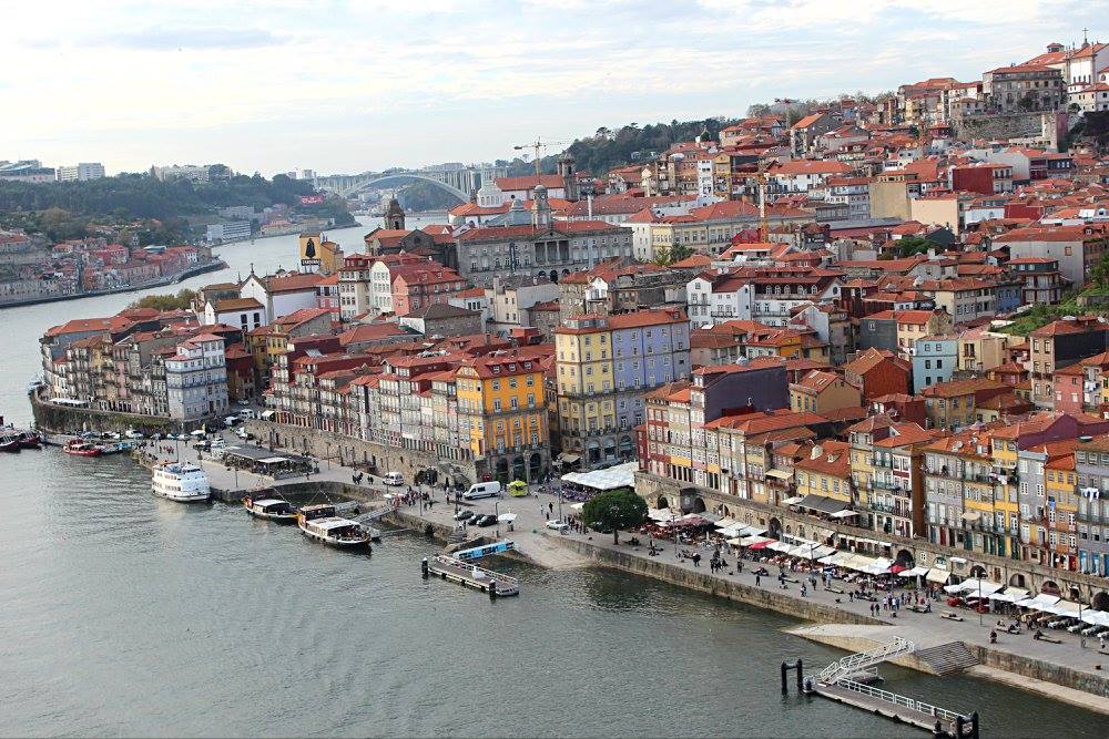 Solo travel porto